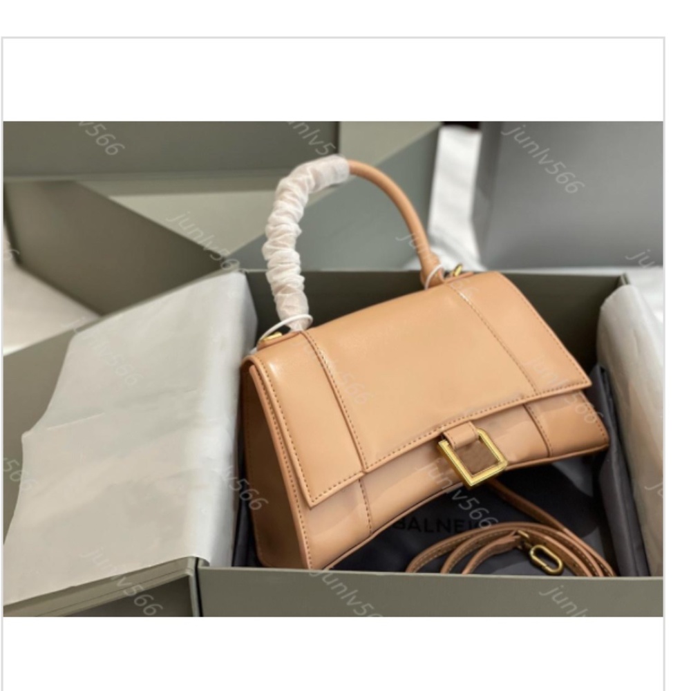 Brand New Genuine Leather Handbag in Beige